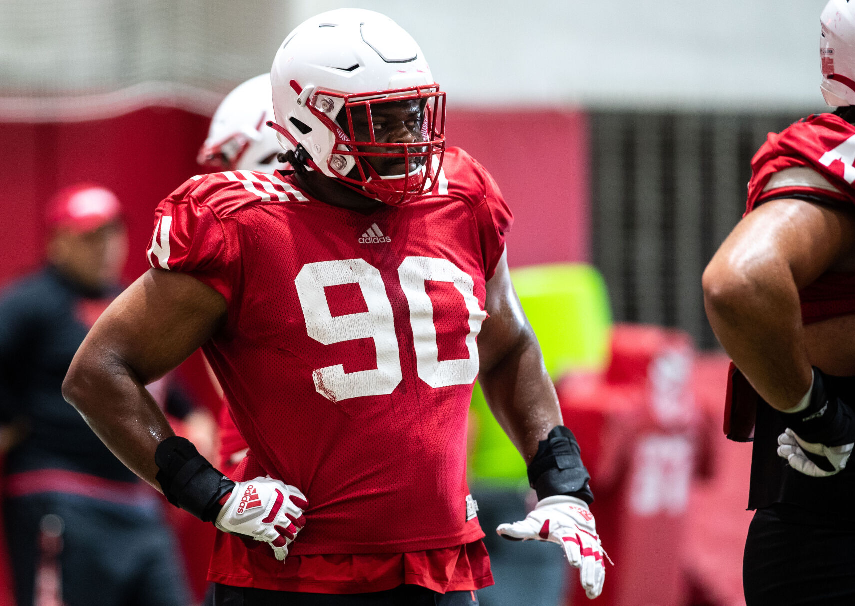 080222-owh-spo-huskerpractice-LS08.jpg